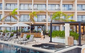 Hive Cancun By G Hotels